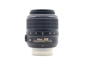 Nikon AF-S DX Nikkor 18-55mm f/3.5-5.6G VR