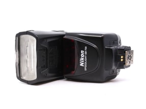Nikon SB-700 Speedlight