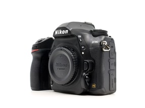 Nikon D780