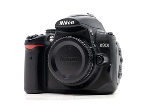 Nikon D5000