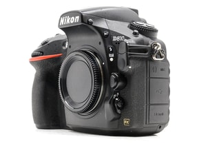 Nikon D810