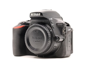 Nikon D5600