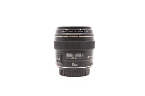 Canon EF 85mm f/1.8 USM