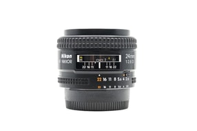 Nikon AF Nikkor 24mm f/2.8D