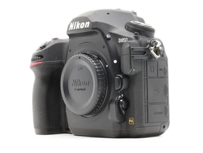 Nikon D850