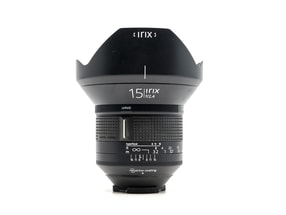 Irix Firefly 15mm f/2.4 - Attacco Nikon