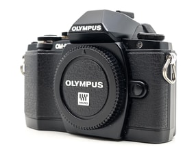 Olympus OM-D E-M10