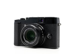 Fujifilm X10