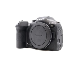 Canon EOS R7