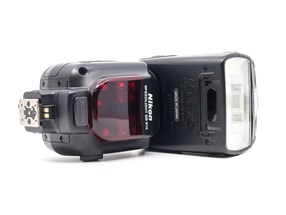 Nikon SB-910 Speedlight