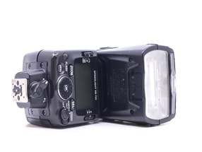 Nikon SB-700 Speedlight