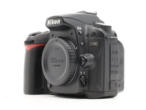 Nikon D90