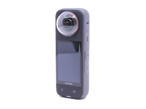 Insta360 X4