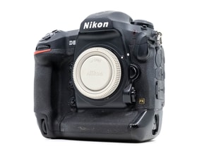 Nikon D5 (Dual XQD)