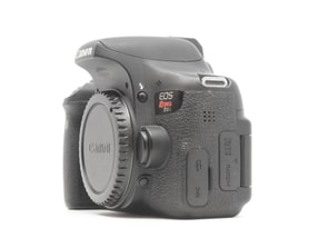 Canon EOS Rebel T6i