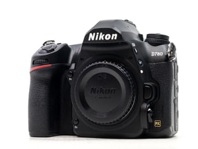 Nikon D780